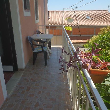 Guest House Alisa Hvar Town Exterior photo
